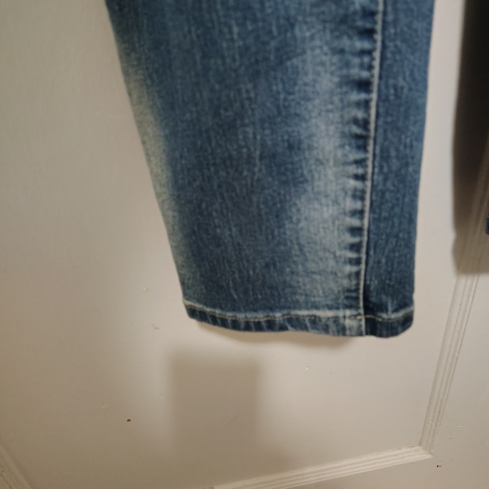 Stitches women's Faded Blue Slim Jeans with pockets - Picture 4 of 8